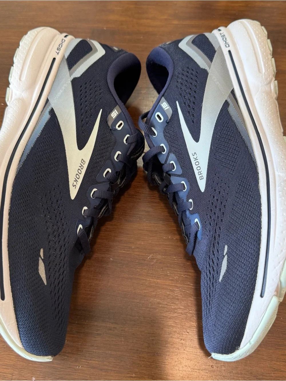 Brooks Ghost 15 Women's Size 11 Wide Running Walking Shoes Navy White